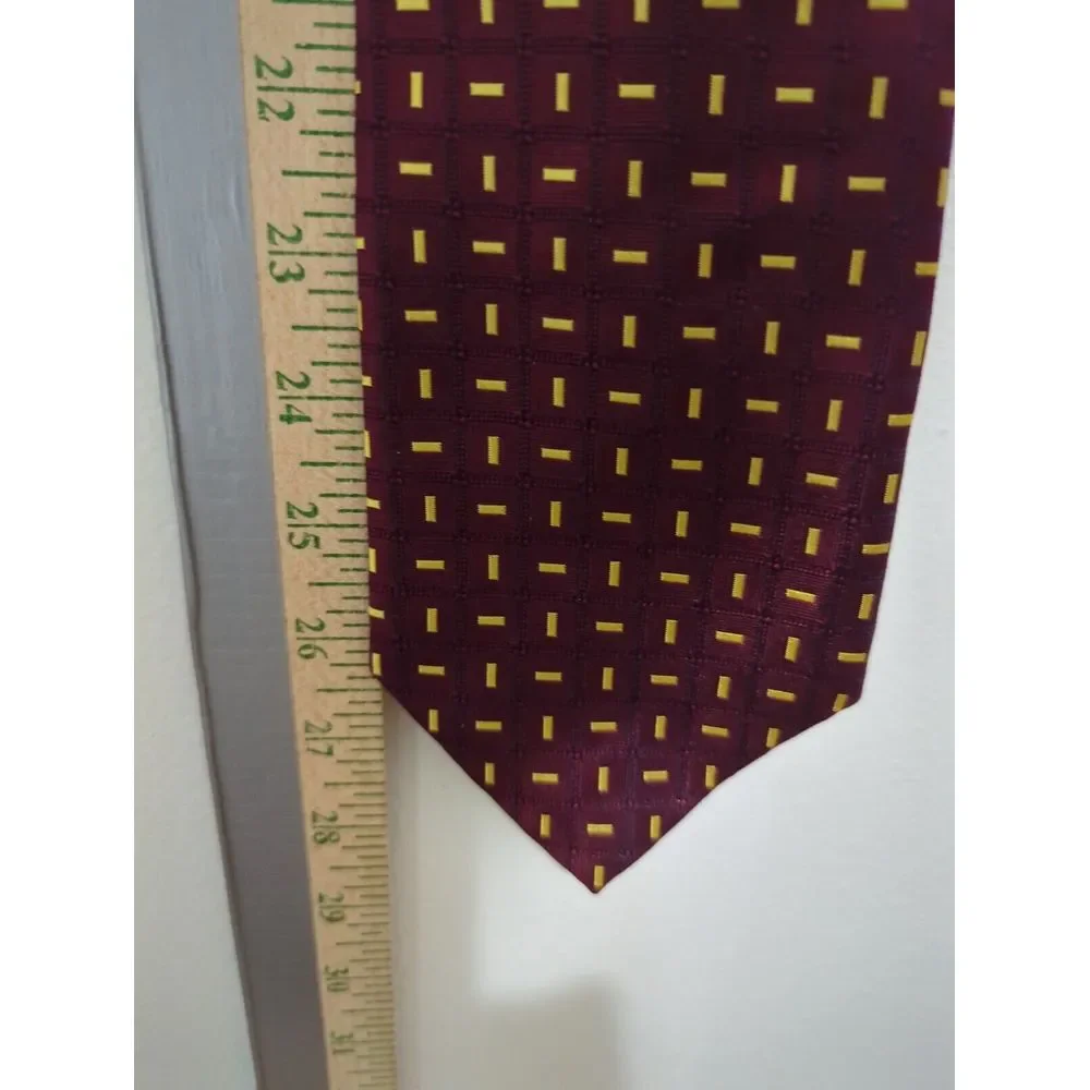 Burberrys of London Men Silk Tie Burgundy Yellow Geometric Hand Sewn USA Vintage